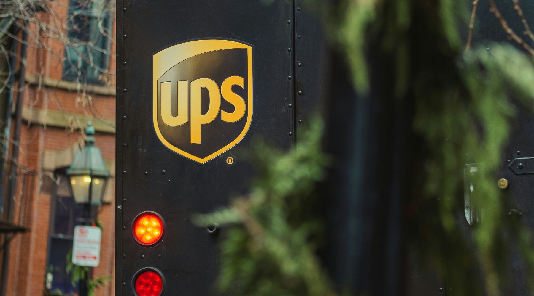 How to Print a UPS Shipping Label?