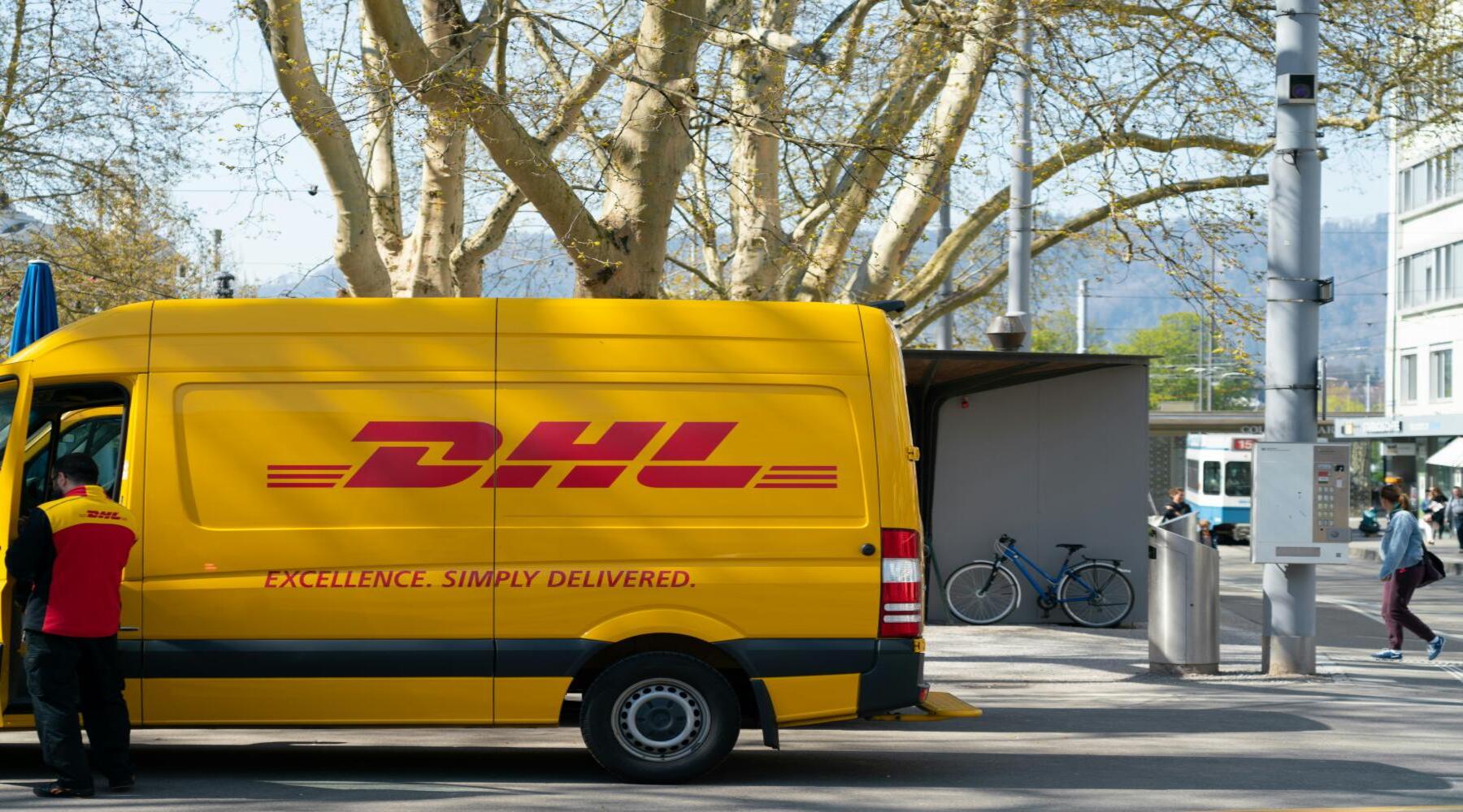 dhl shipping carrier