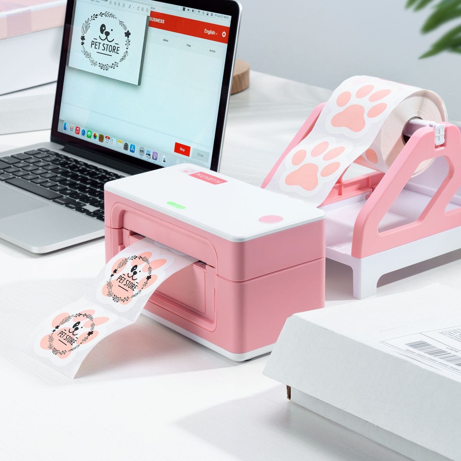 Create personalized paw print stickers using a MUNBYN thermal label printer.